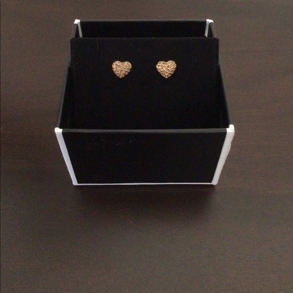 Marc by Marc Jacobs Heart Earrings 💜 - Picture 4 of 8